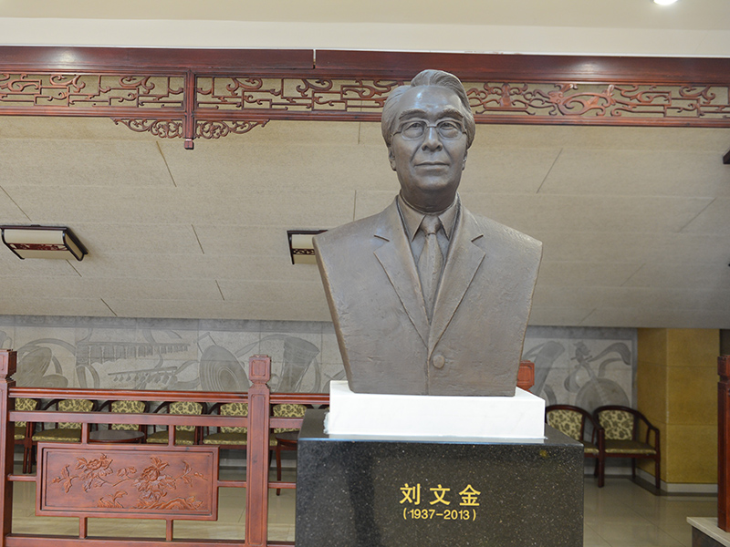 劉文金像，鑄銅，安放地點(diǎn)：中央民族樂團(tuán) - 副本.JPG